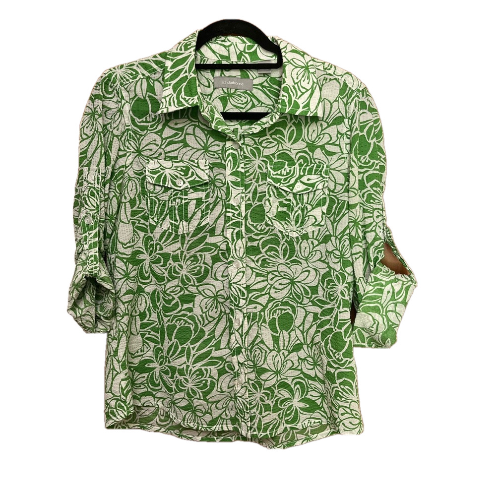 Liz Claiborne Green Floral Women's button front Top. M. Z2